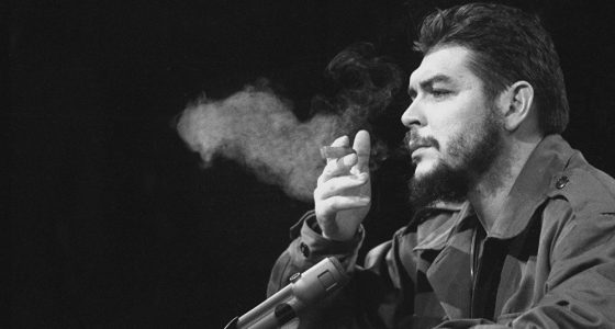 Velada conmemorativa por el natalicio del Che