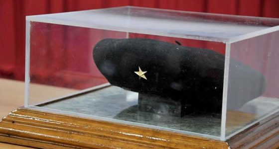 Lista la UCLV para acoger réplica de la boina del Che