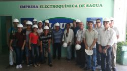 Profesores del Departamento de Automática en la Electroquímica de Sagua la Grande