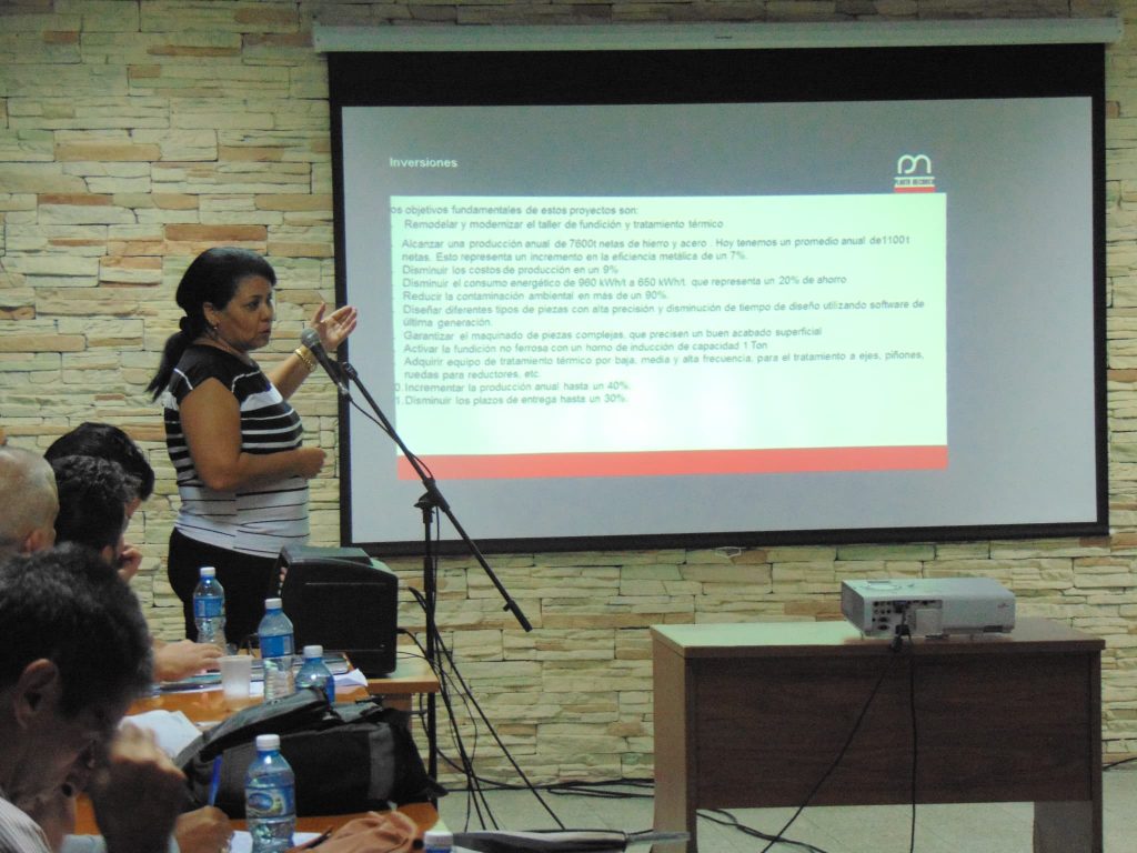 Presentación de la Dirección de la Empresa Planta Mecánica de Villa Clara, sobre la gestión de la empresa, resultados y necesidades