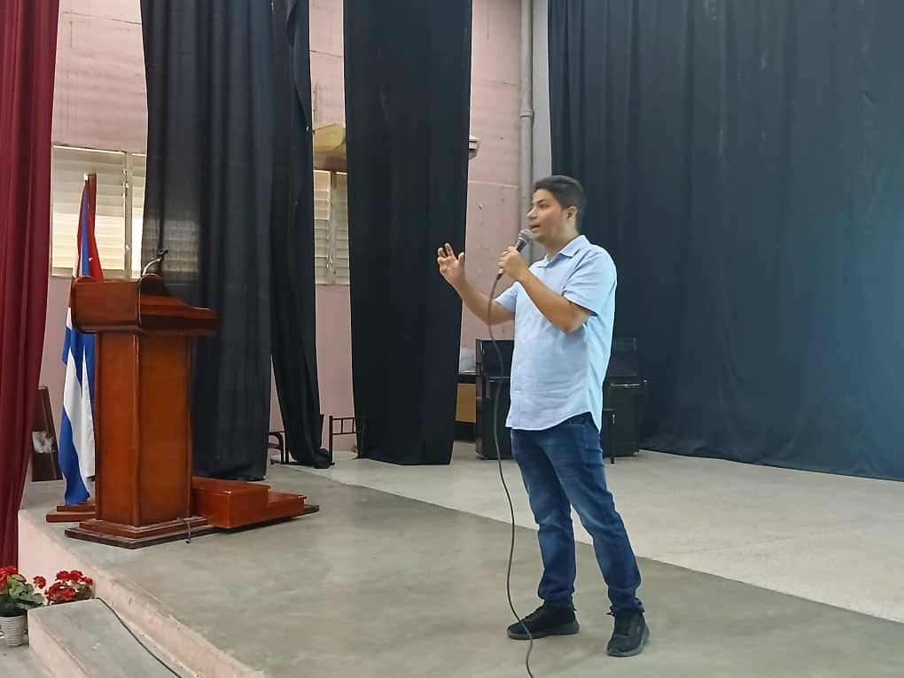 Presentación del Informe de Autoevaluación.