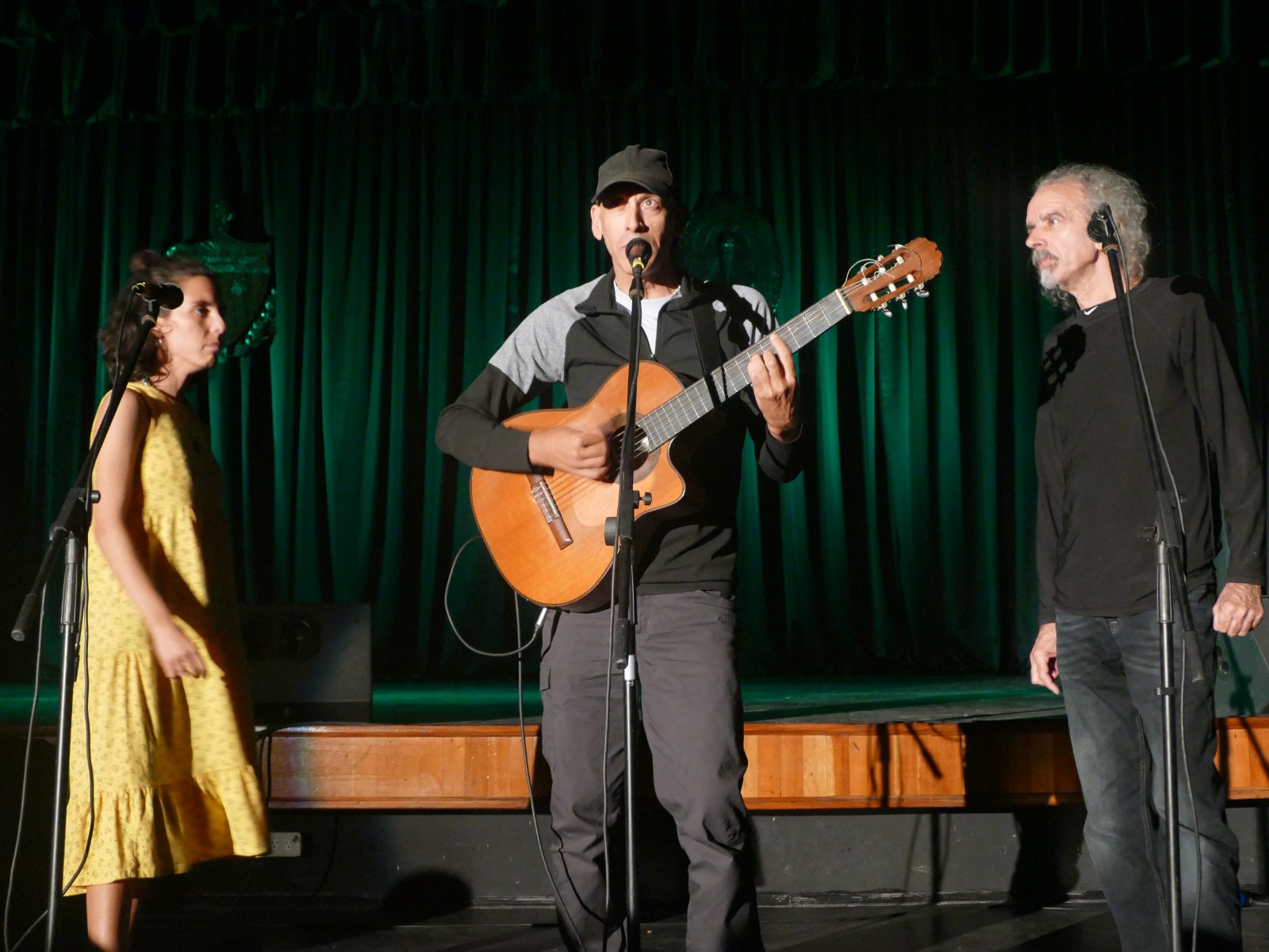 La Trovuntivitis en la UCLV por el 73 aniversario de la casa de altos estudios. 