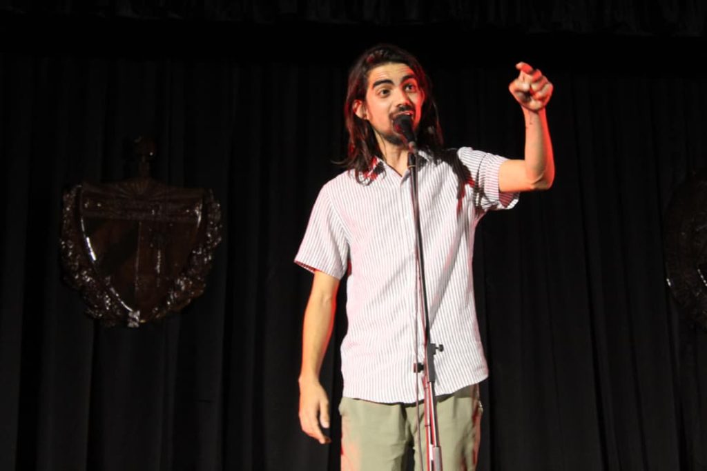 El Kíkiri de Cisneros conmovió al público con su verso improvisado